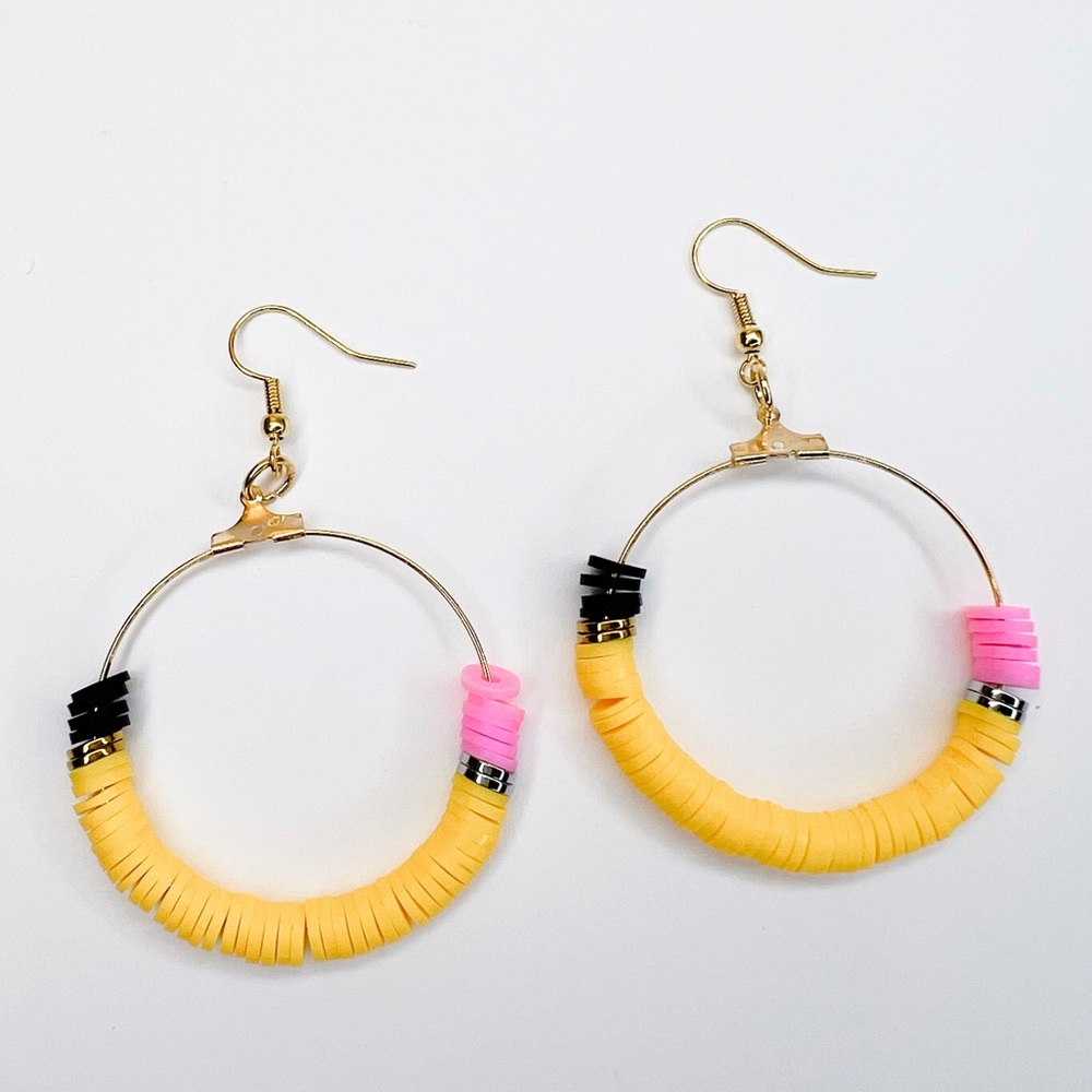 Pencil hoop Heishi earrings for teachers/students!  Adorable gift for teacher
